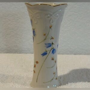 Lenox Classic China Bluebell 5” China Vase
